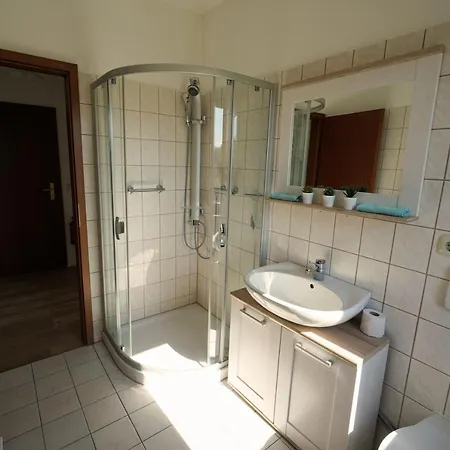 Mit Seeblick Und Zislow